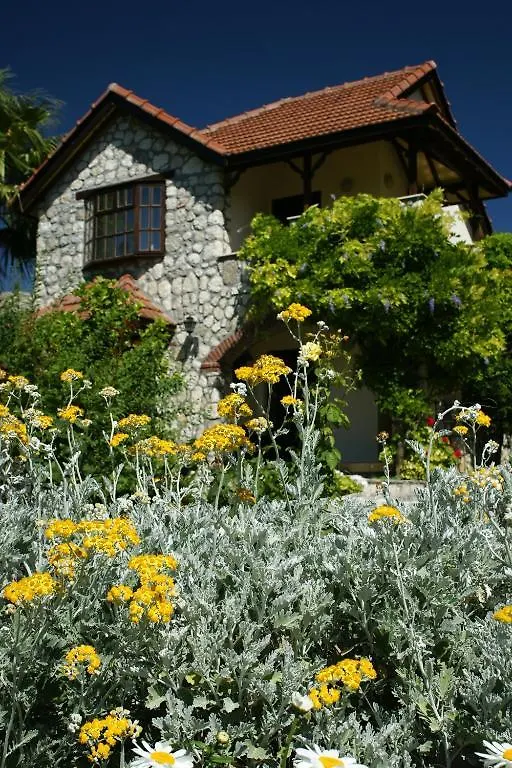 Doger Koyu Mountain Lodge Hotel בית הארחה