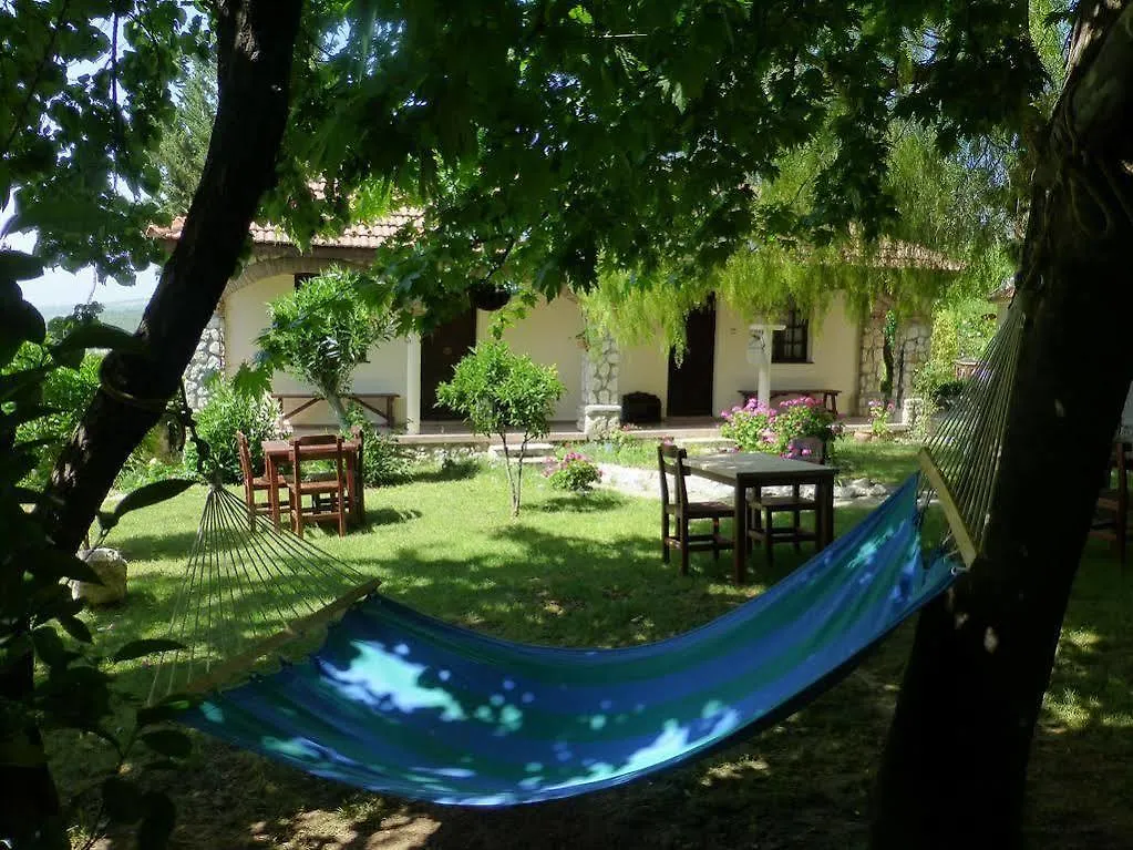 בית הארחה Doger Koyu Mountain Lodge Hotel