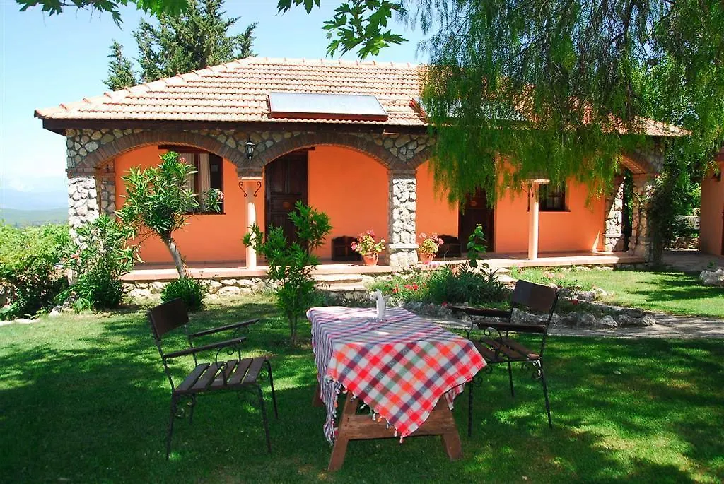 בית הארחה Doger Koyu Mountain Lodge Hotel