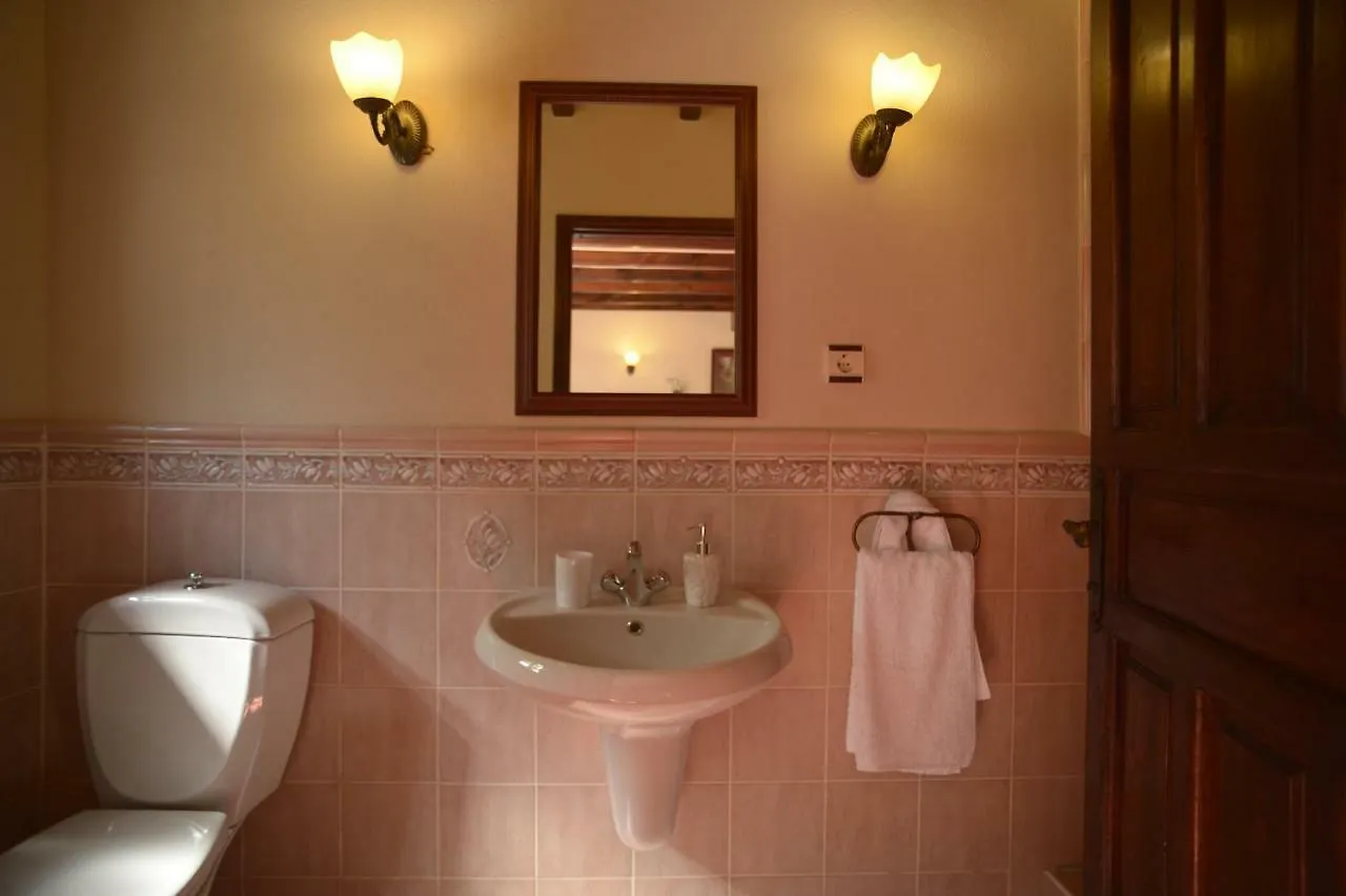 *** בית הארחה Doger Koyu Mountain Lodge Hotel טורקיה
